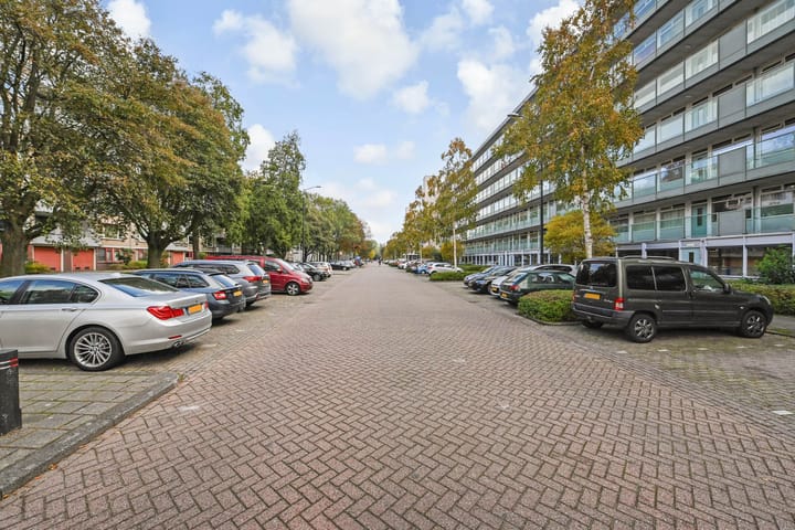 Photo 2 of Gravin Juliana van Stolberglaan 162