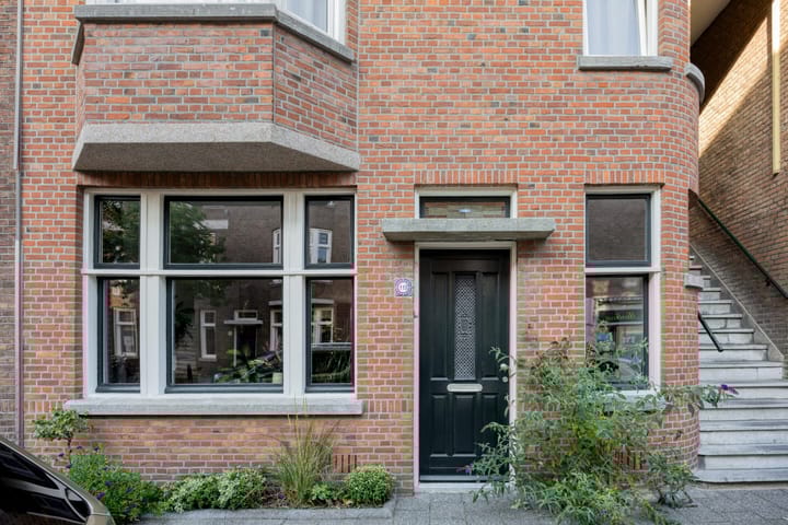 Photo 5 of Pahudstraat 110