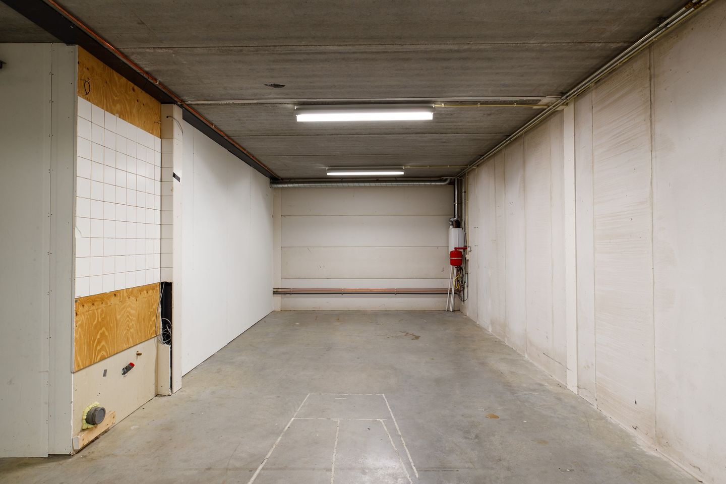 View photo 5 of Ravenswade 212-C