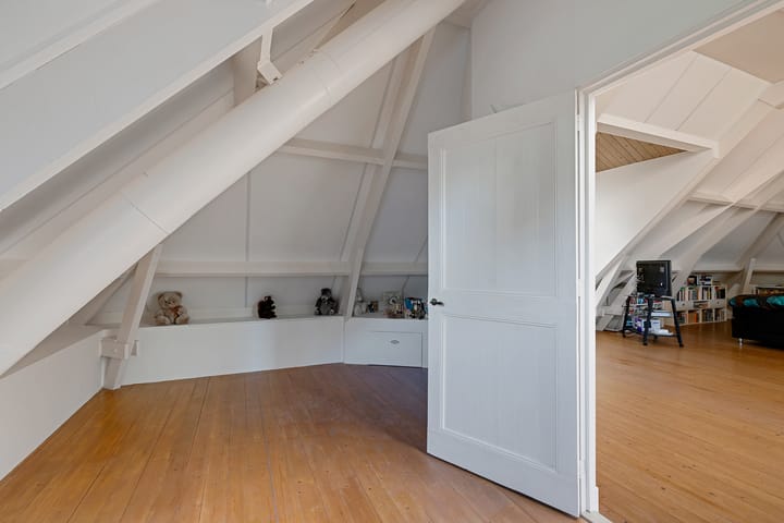 Photo 43 of Aelderstraat 27