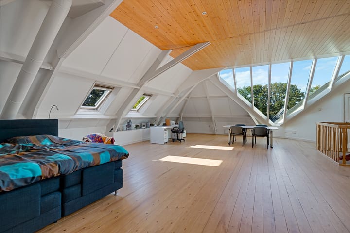 Photo 42 of Aelderstraat 27