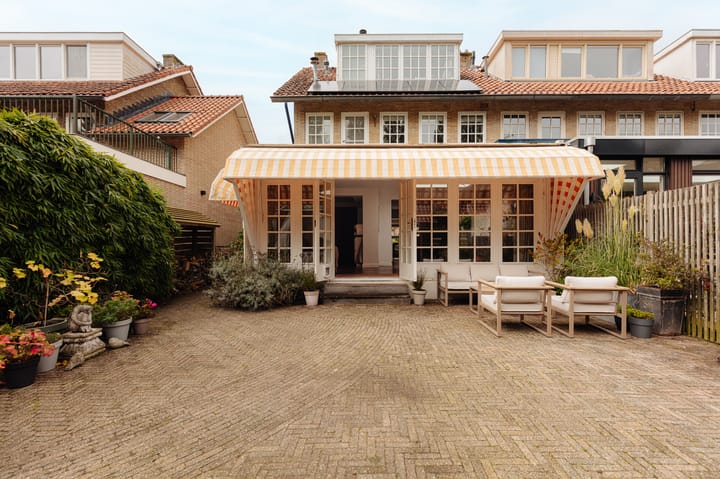 Photo 2 of Bors van Waverenstraat 66