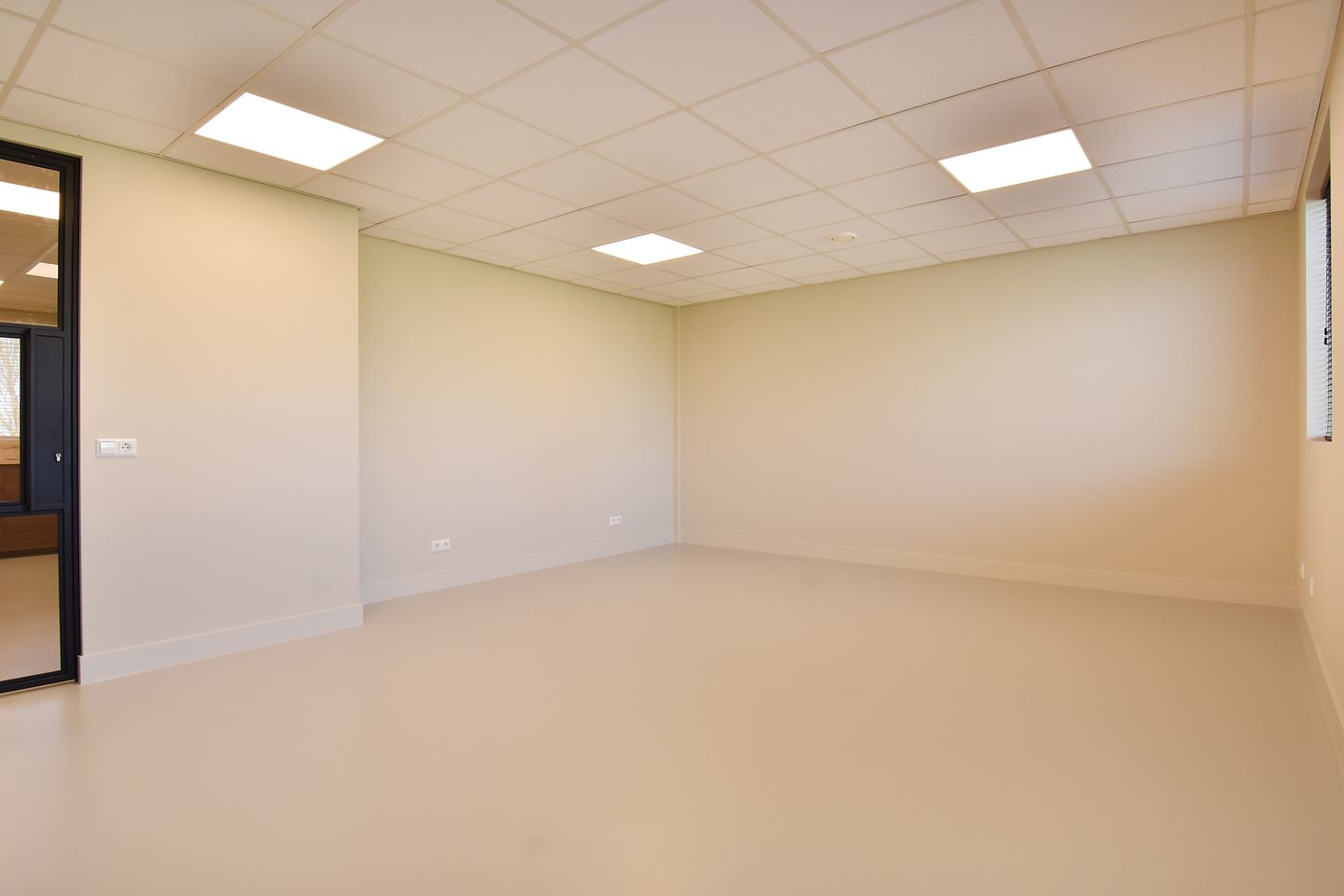 Bekijk foto 4 van Turfschipper 38