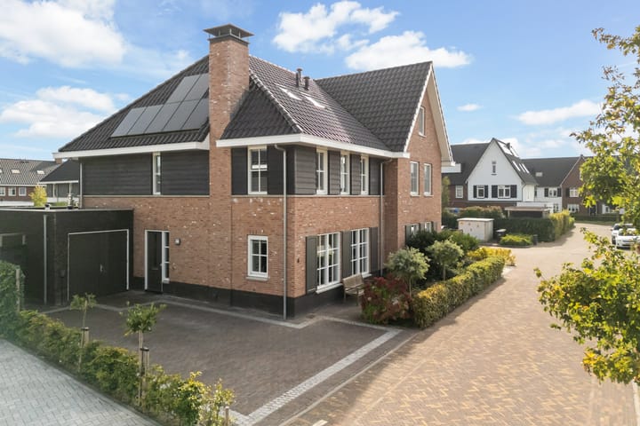 Foto 54 van Laurierkerspad 4