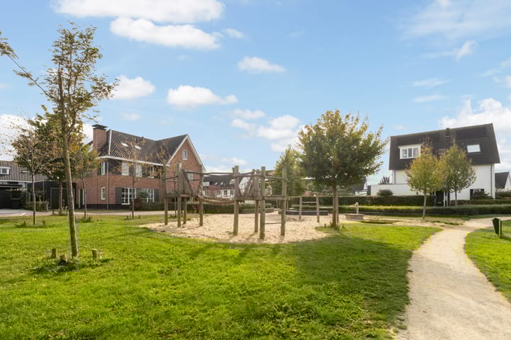 Foto 64 van Laurierkerspad 4