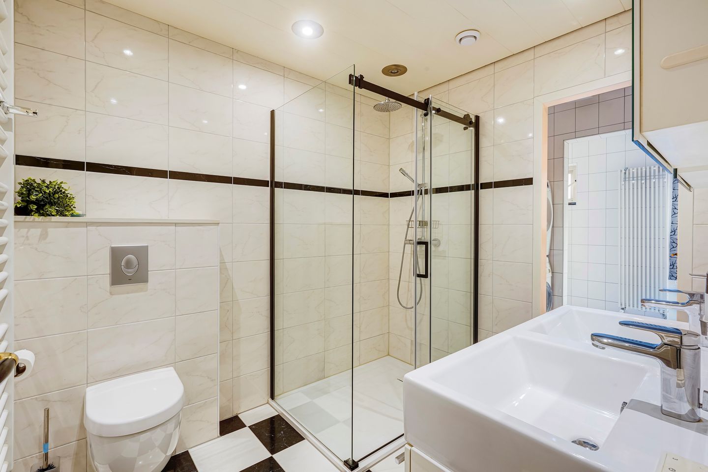 Foto 29 van Lelievaart 4