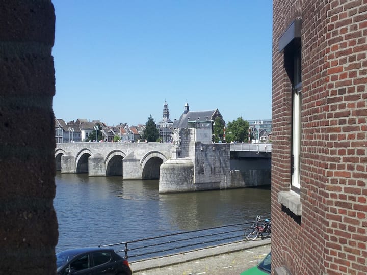 Photo 5 of Wycker Smedenstraat 9-B