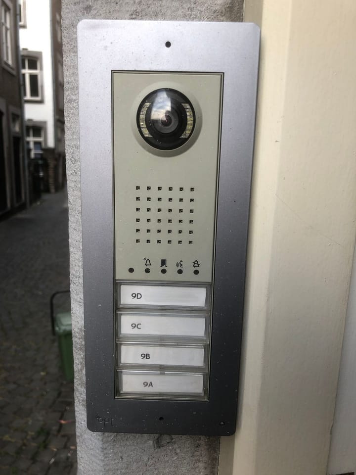 Photo 6 of Wycker Smedenstraat 9-B