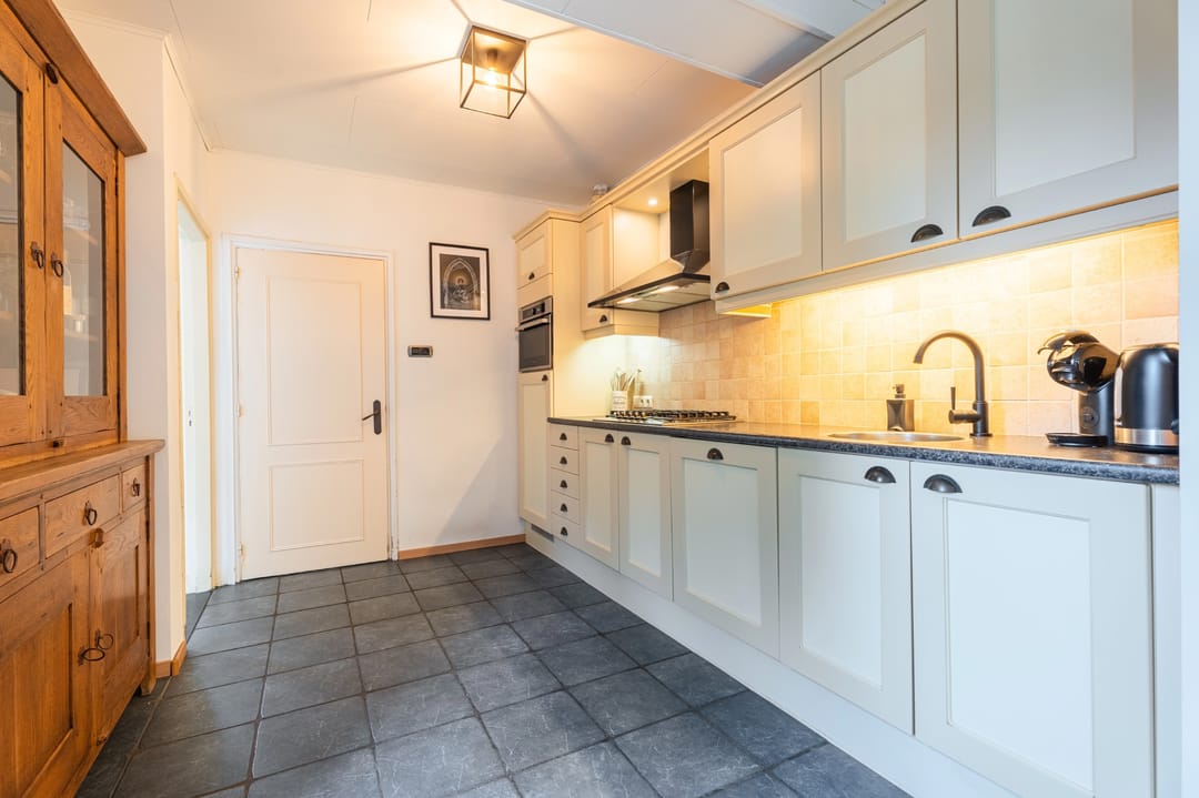 Foto 11 van Generaal Maczeklaan 10