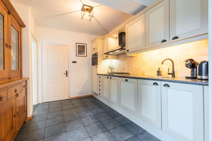 Foto 11 van Generaal Maczeklaan 10