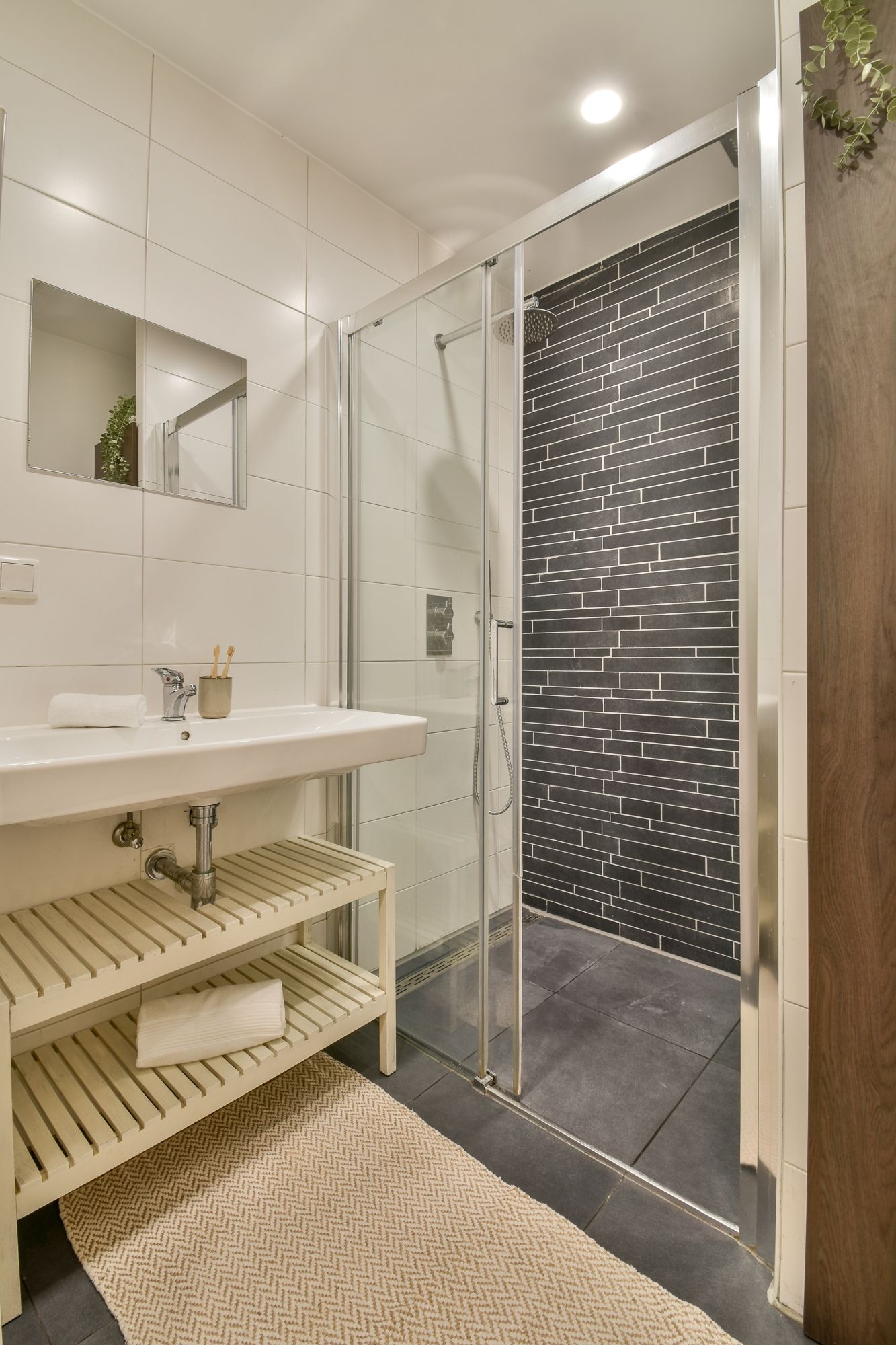 Photo 19 of Rietwijkerstraat 43-2