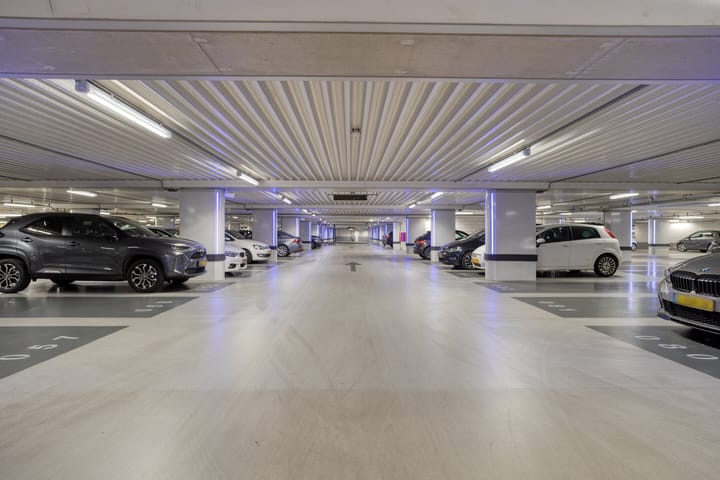 Foto 18 van Pieter Vreedeplein 72