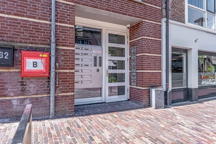 Photo 4 of Damstraat 46