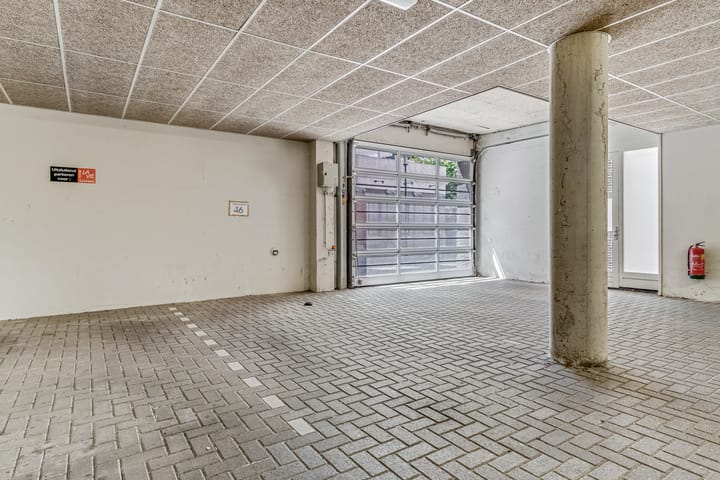 Foto 29 van Damstraat 46