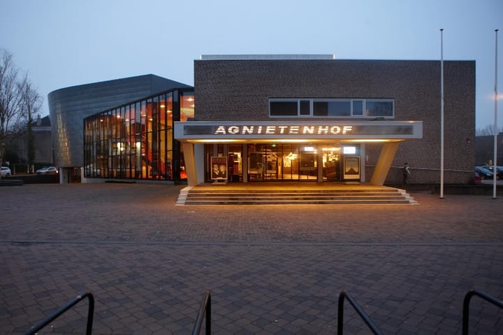 Foto 32 van Damstraat 46