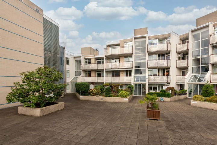 Foto 4 van Emmaplein 34