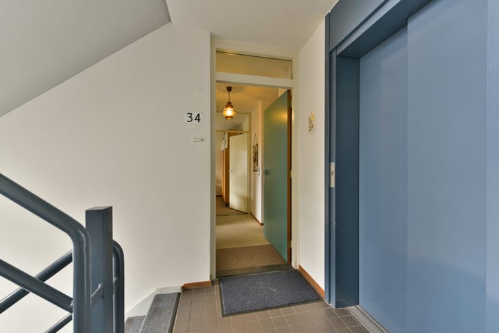 Foto 7 van Emmaplein 34