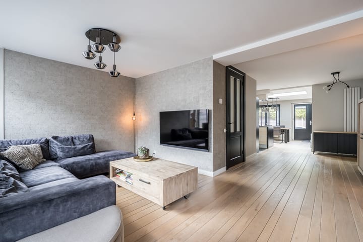 Foto 2 van Korbeel 30