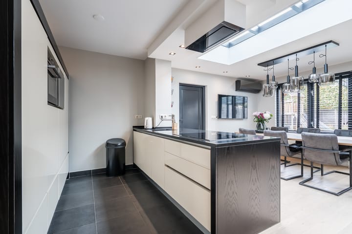 Foto 14 van Korbeel 30