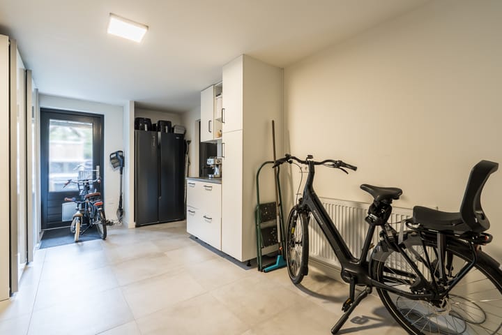 Foto 17 van Korbeel 30