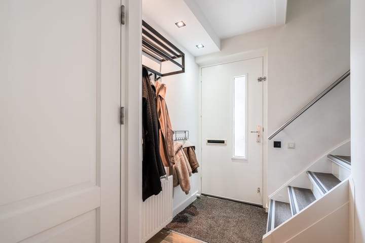 Foto 18 van Korbeel 30