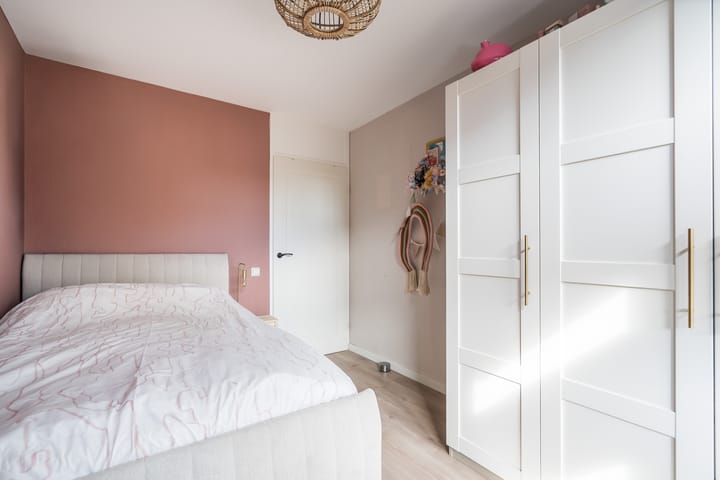 Foto 27 van Korbeel 30