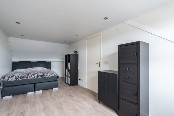 Foto 37 van Korbeel 30