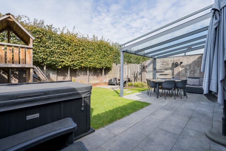 Foto 42 van Korbeel 30