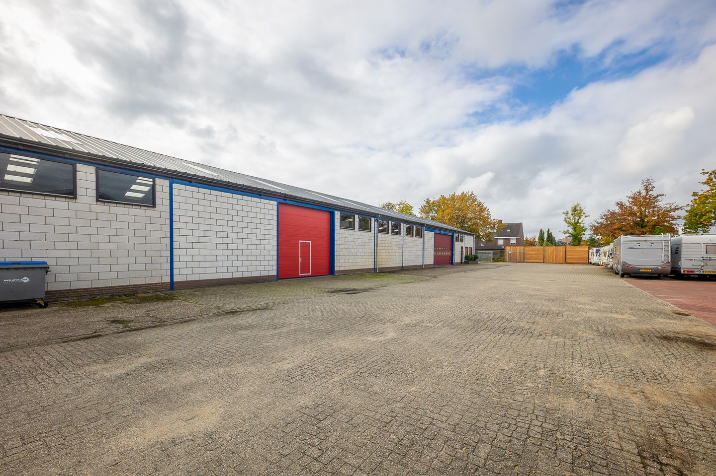 View photo 4 of Holstraat 33