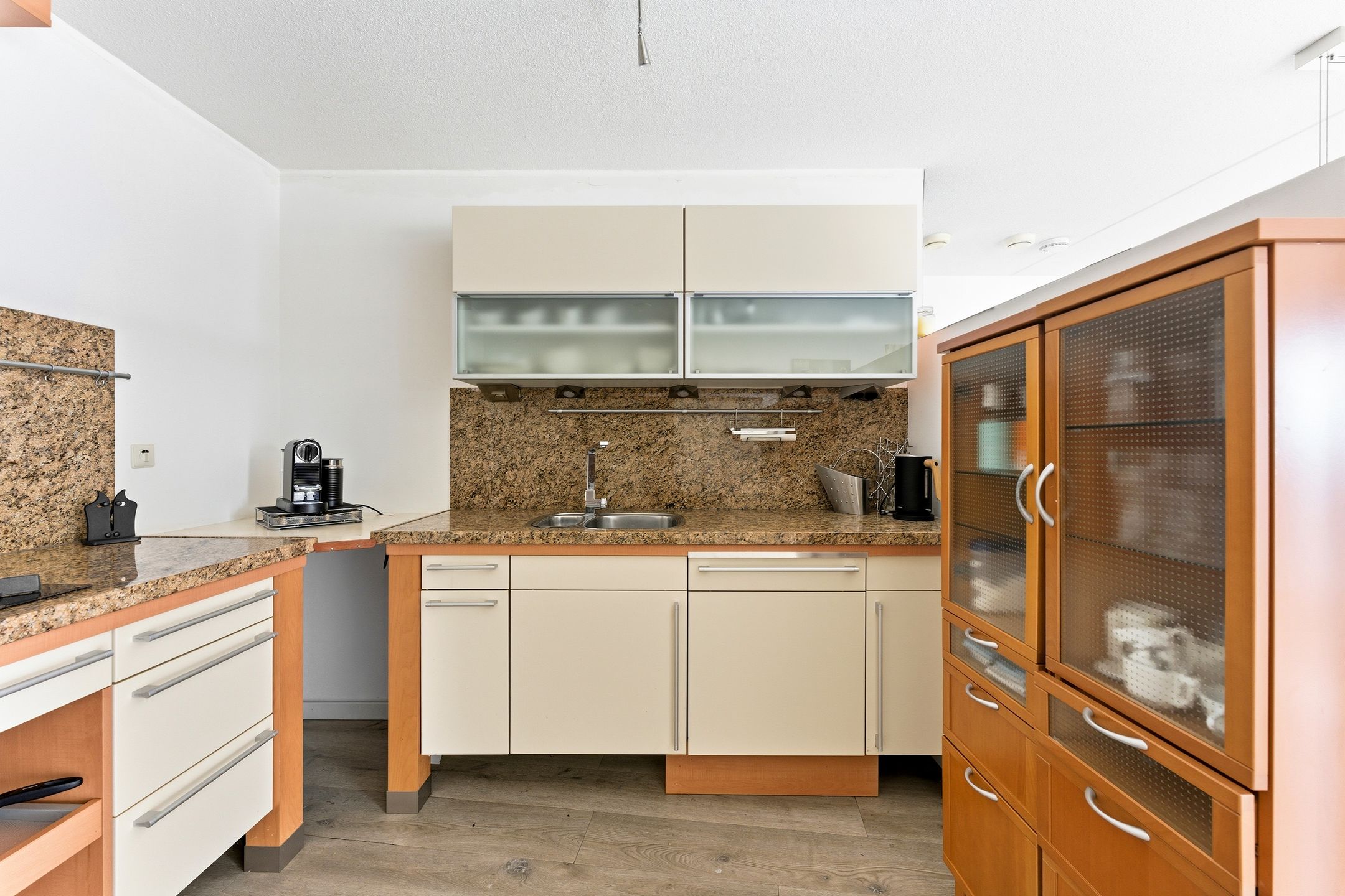 Photo 18 of Koningin Wilhelminaweg 65