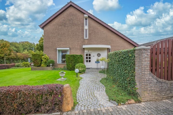 Foto 2 van Dr. Calsstraat 41