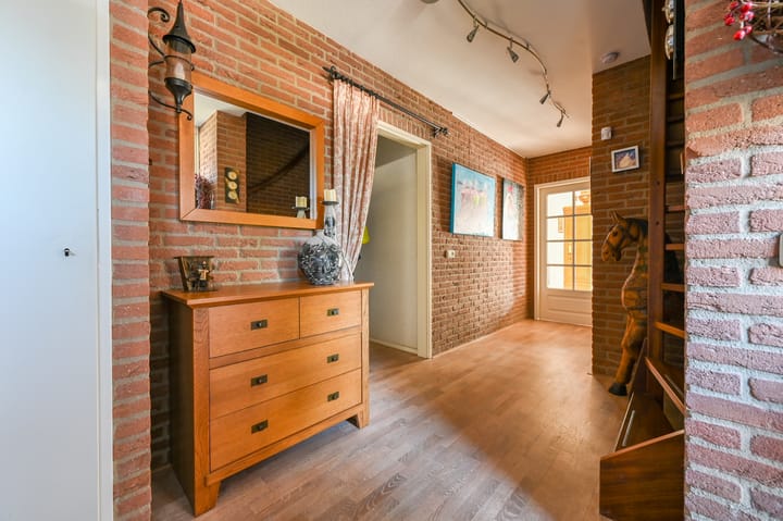 Photo 5 of Zwaluwenburg 8