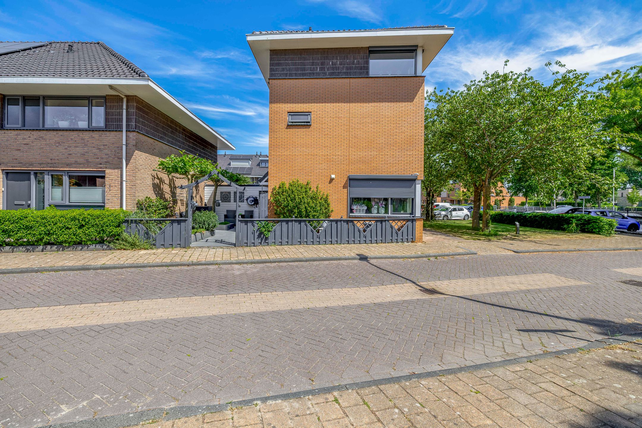 Duizendschoon, 91, Hendrik-Ido-Ambacht, 3344AJ, Zuid-Holland, Nederland 91 