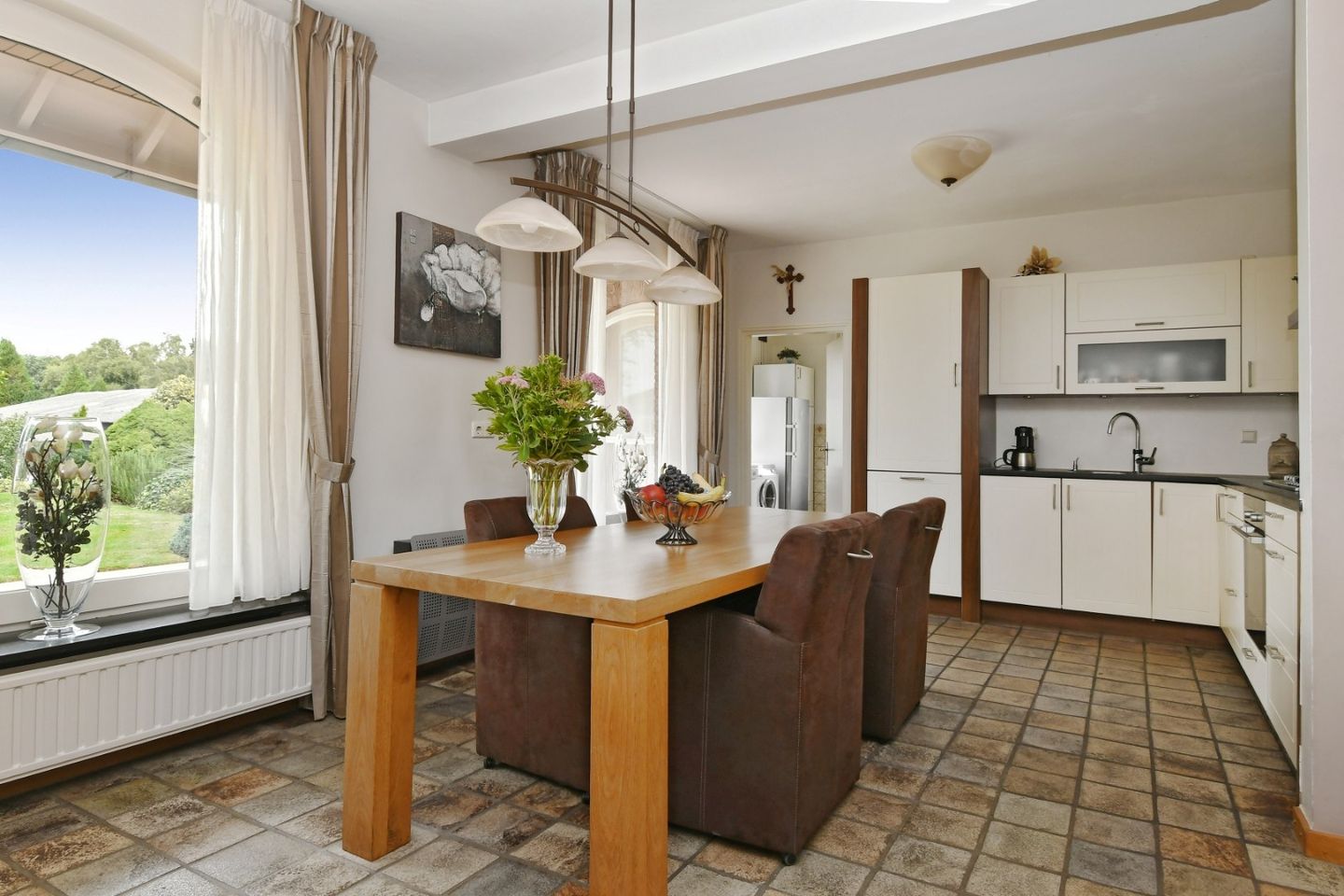 View photo 4 of Hoevenstraat 2