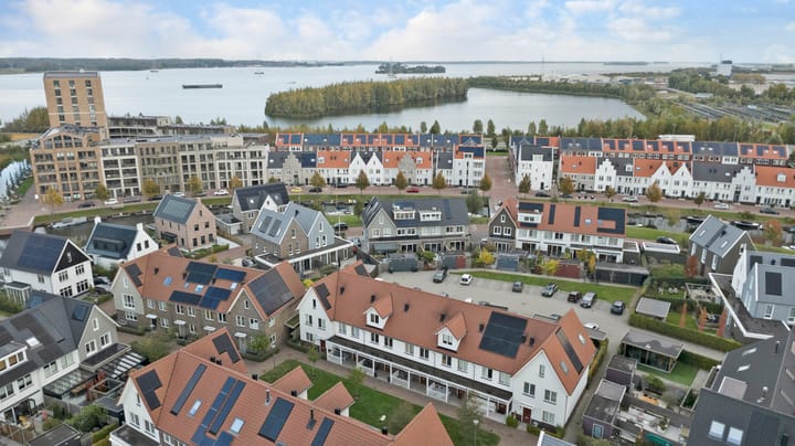 Photo 34 of Spaanderbank 12