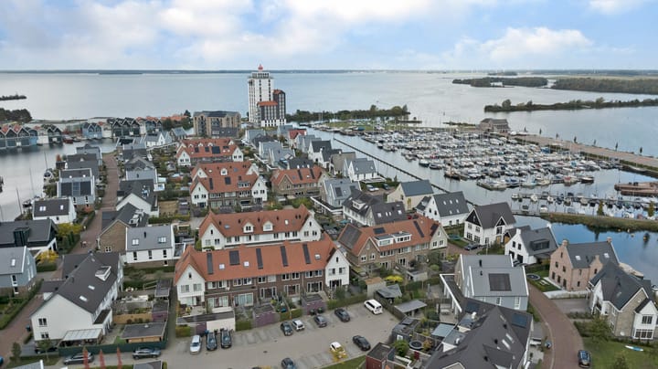 Photo 35 of Spaanderbank 12