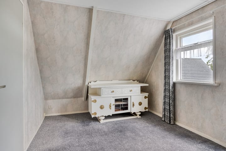 Foto 23 van Aengwirderweg 257