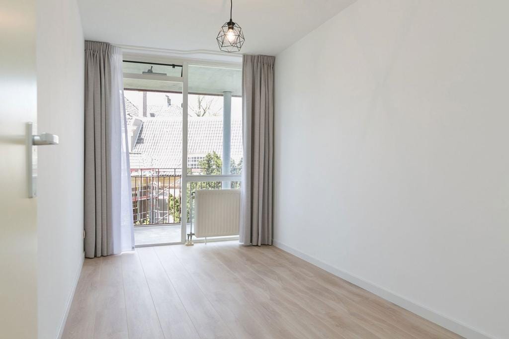 Photo 12 of Muzenstraat 94