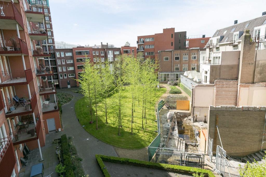 Photo 31 of Muzenstraat 94