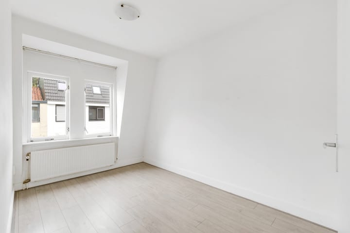 Photo 6 of Begoniastraat 43-A1