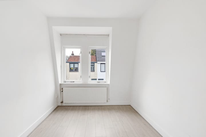 Photo 7 of Begoniastraat 43-A1