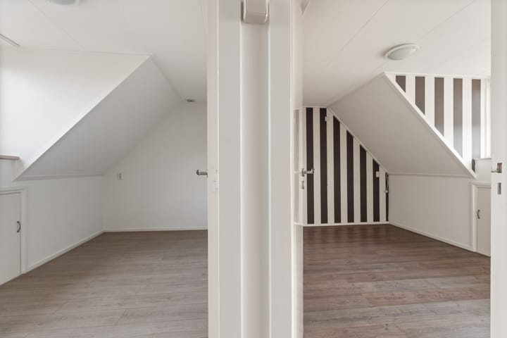 Foto 18 van Julianastraat 2-A