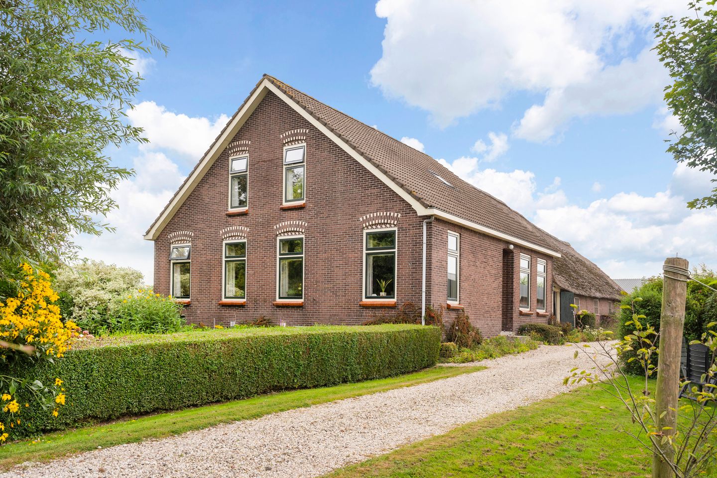 Bekijk foto 2 van Van Teylingenweg 136