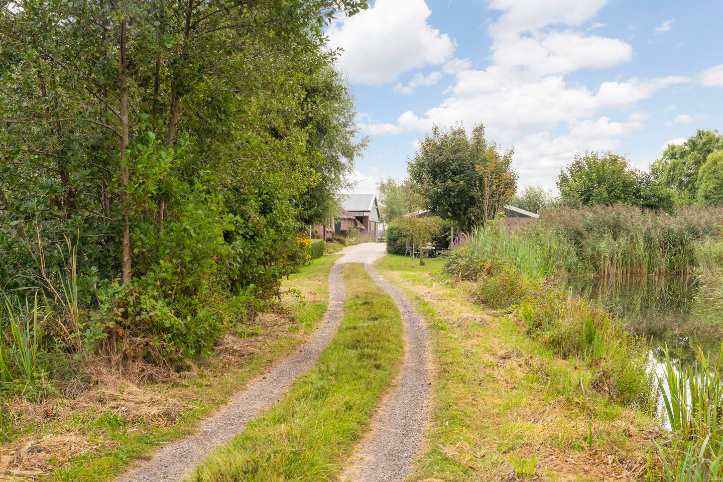 Bekijk foto 3 van Van Teylingenweg 136