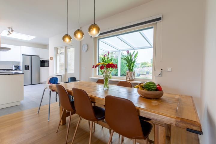 Photo 11 of van Caldenborghstraat 10