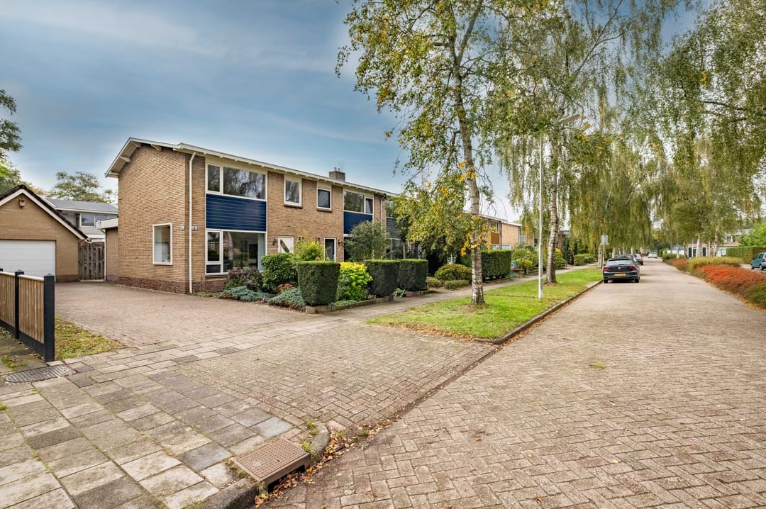 Foto 8 van Hazzeleger 1