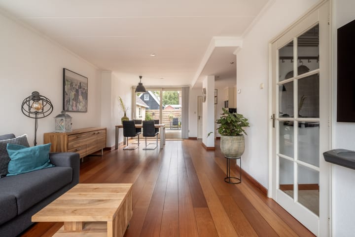 Foto 15 van Hazzeleger 1