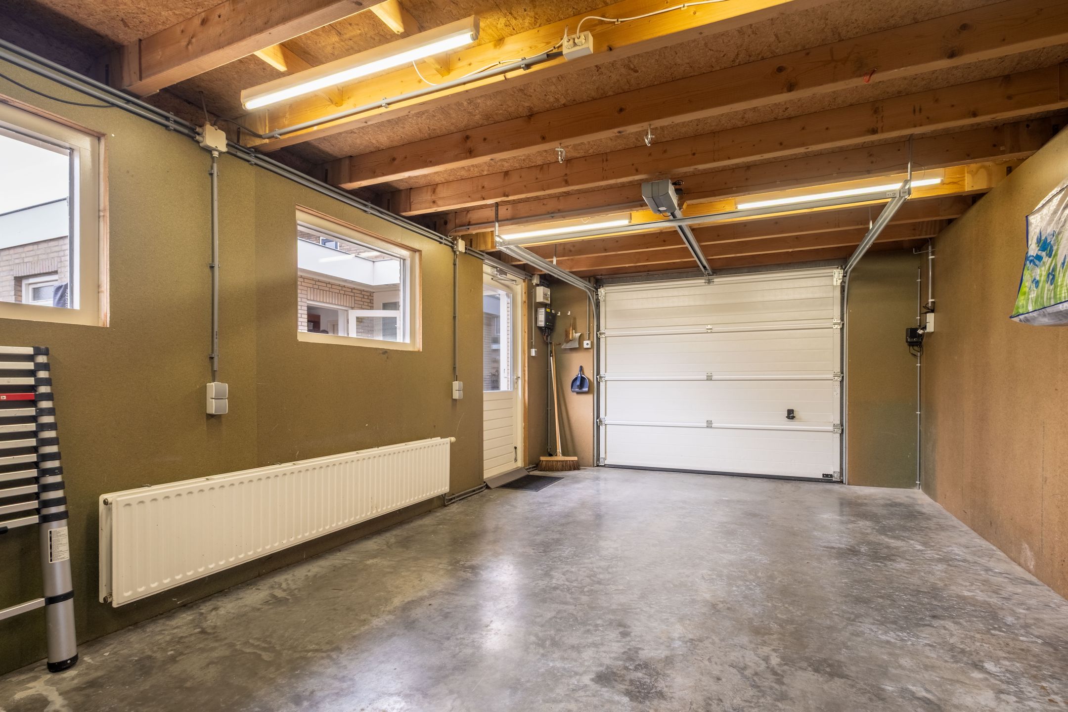 Foto 39 van Hazzeleger 1