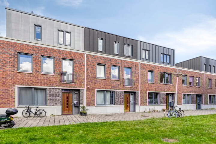 Photo 6 of Ank van der Moerstraat 31-D