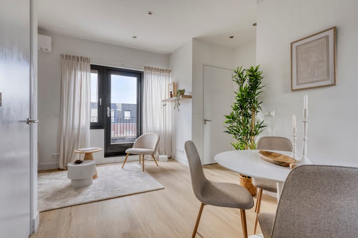 Photo 10 of Ank van der Moerstraat 31-D